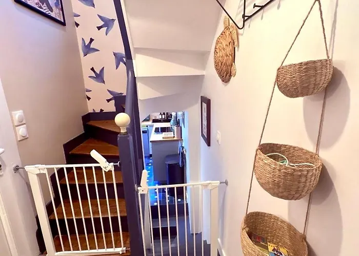 Notre Petite Maison A La * 滨海图维列