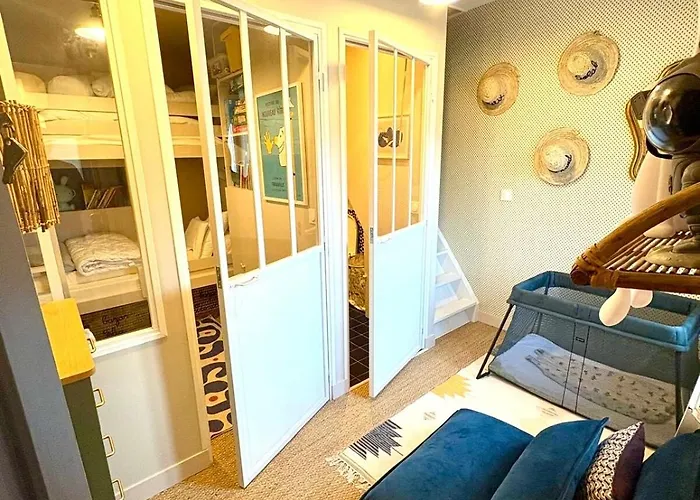 Notre Petite Maison A La *