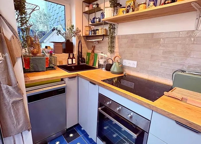 Notre Petite Maison A La 滨海图维列