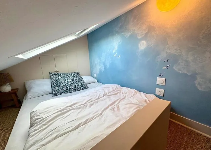 Notre Petite Maison A La * 滨海图维列